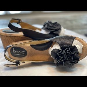 9m BOC ladies cork/leather wedge shoe